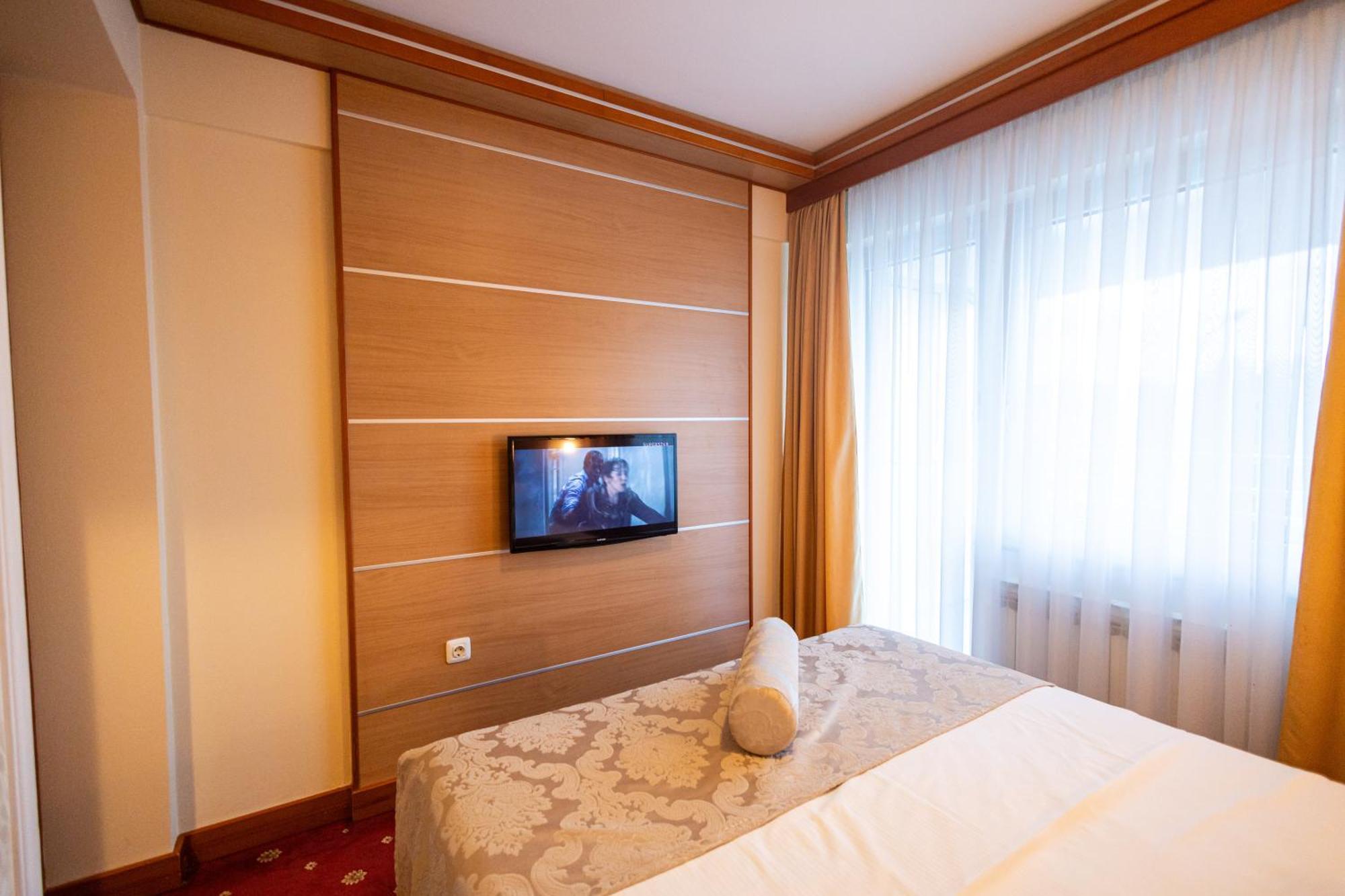 Hotel Cezar Banja Luka Eksteriør billede